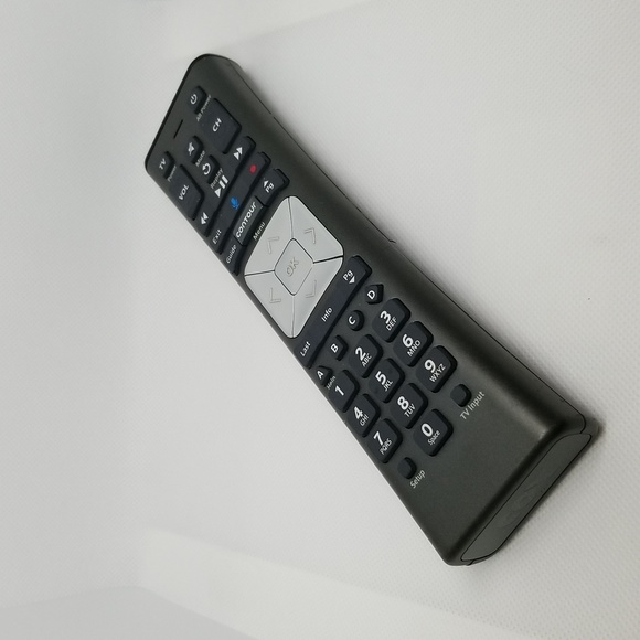 Cox Contour XR11-RF Voice Activated Premium Remote Control Verion 1.0 - Picture 1 of 4